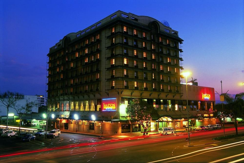 Cresta Jameson Hotel Harare Buitenkant foto